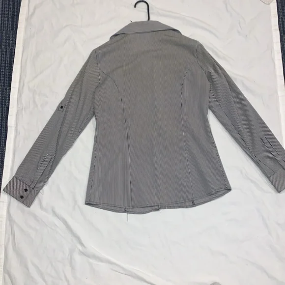 Como stretch striped button up - Picture 2 of 2